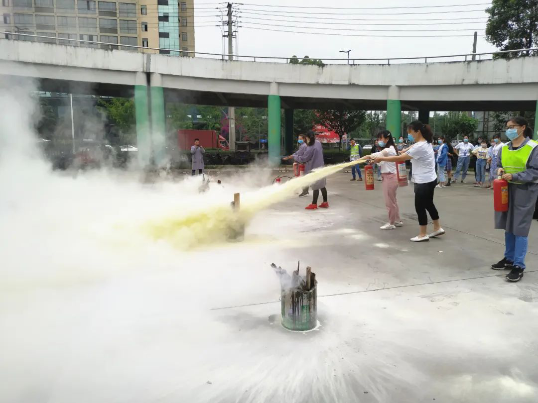 bwin必赢亚洲药业，，，，，，，，安全生产，，，，，，，，始终如一