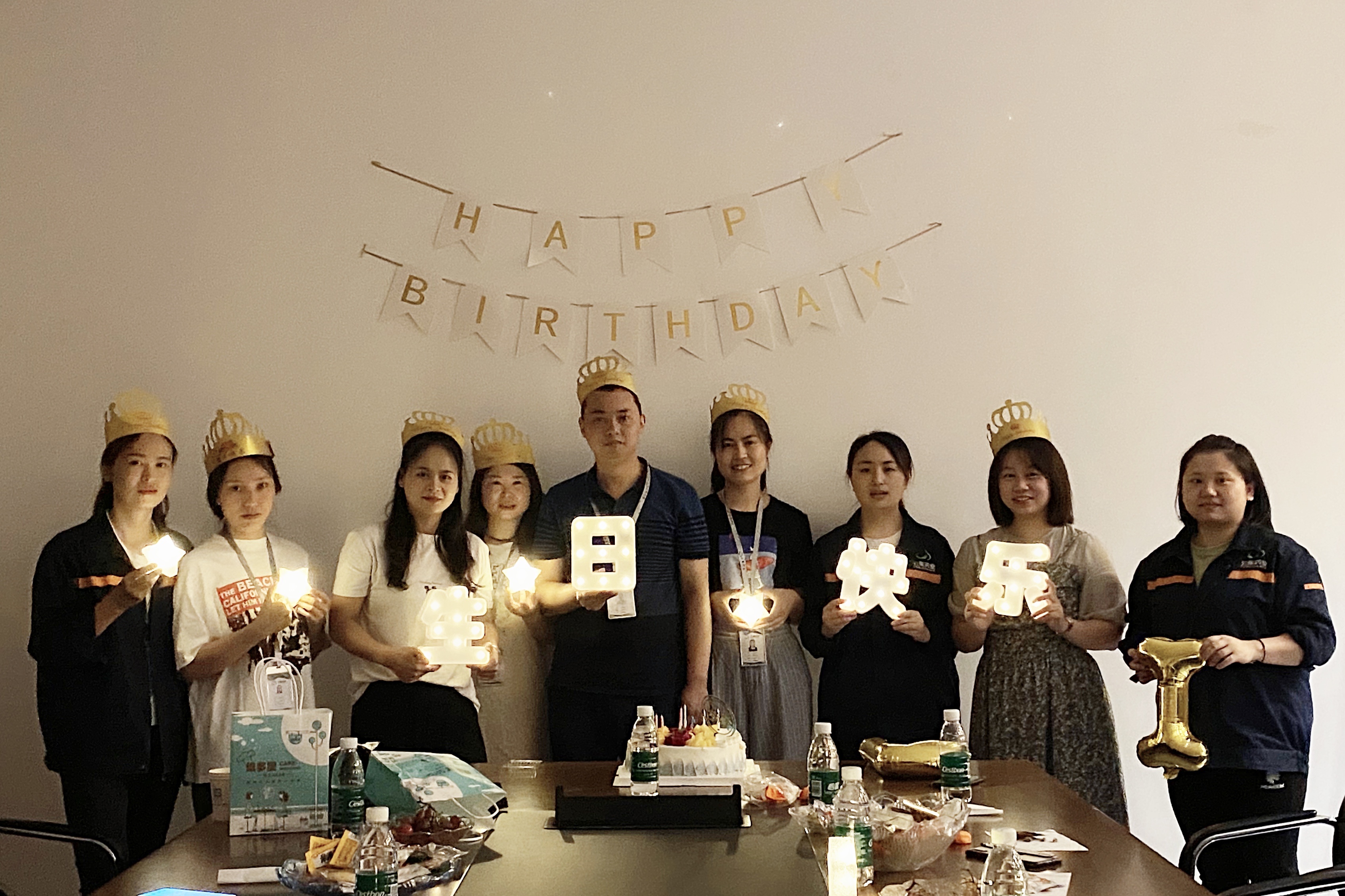 八月生日会丨有你更精彩