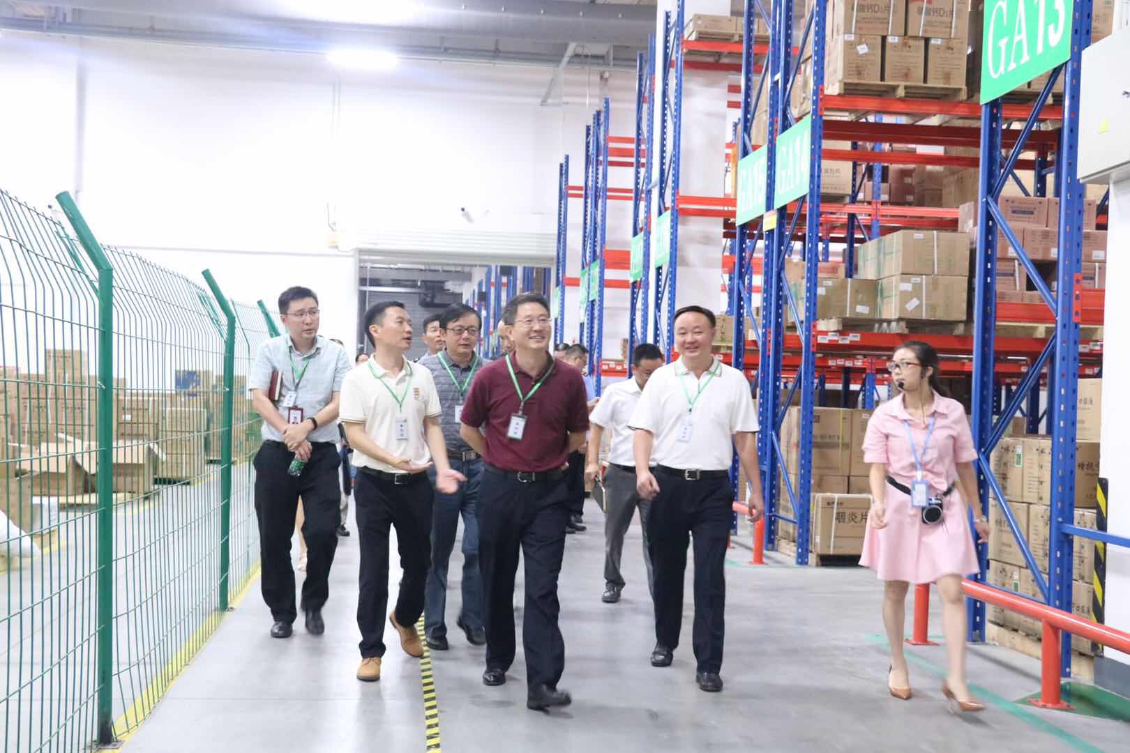 四川省食药监局局长鞠波一行考察调研bwin必赢亚洲药业